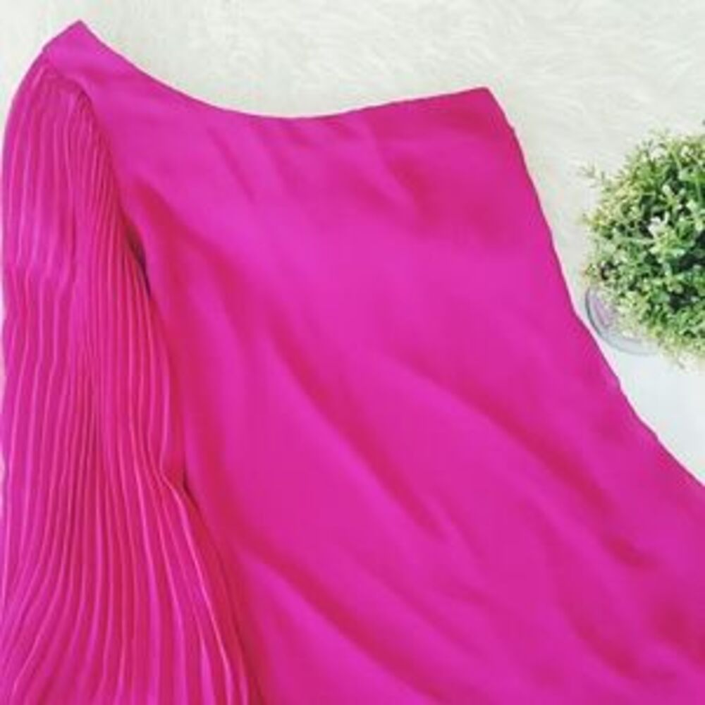 FOREVER21 one shoulder fuscia dress